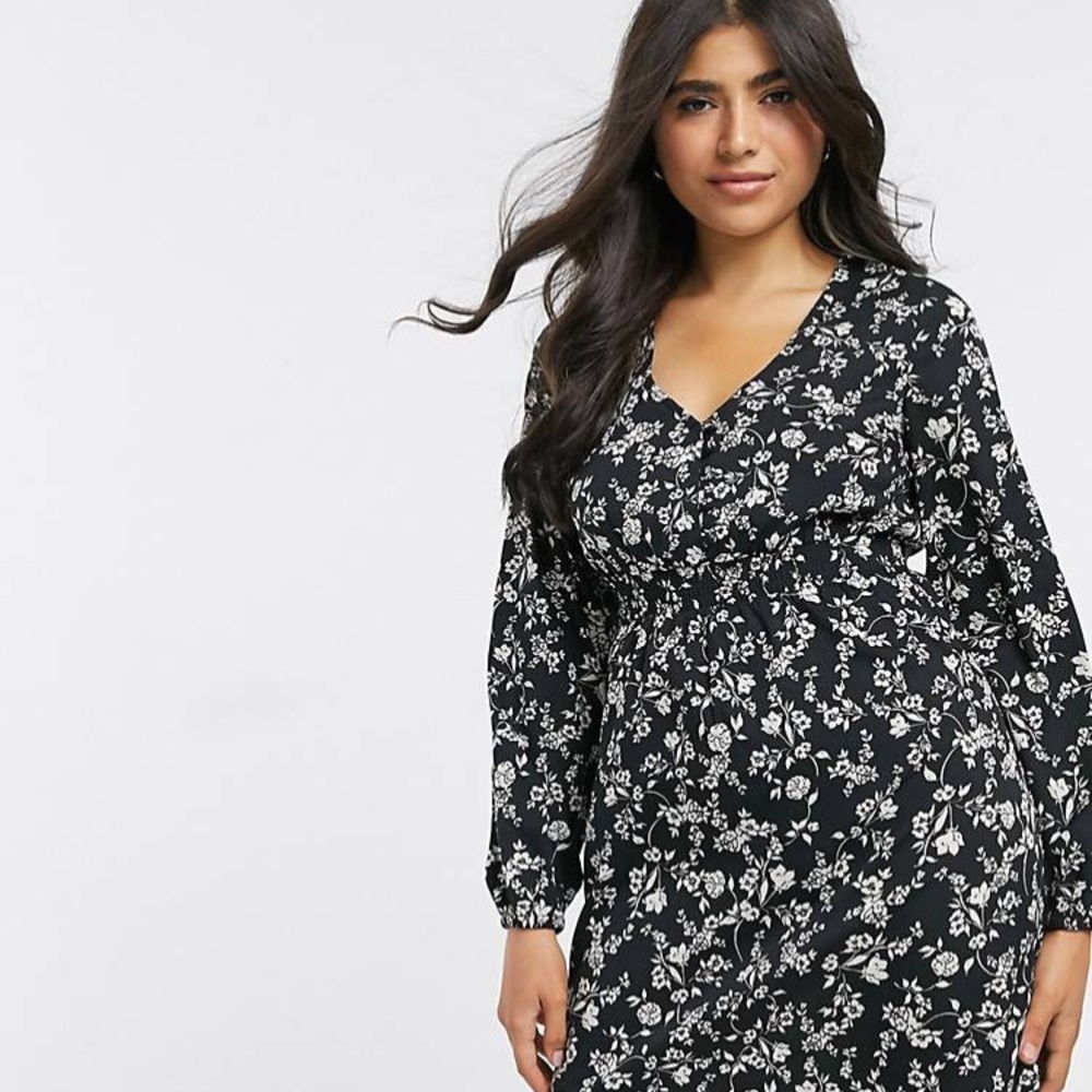 BNWT Floral long sleeve dress